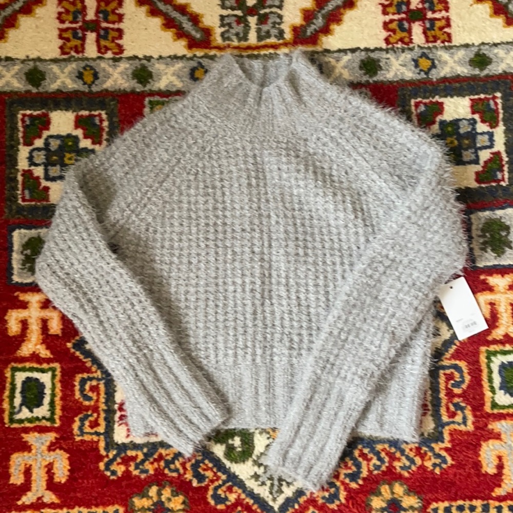 Grey cropped sweater NWT